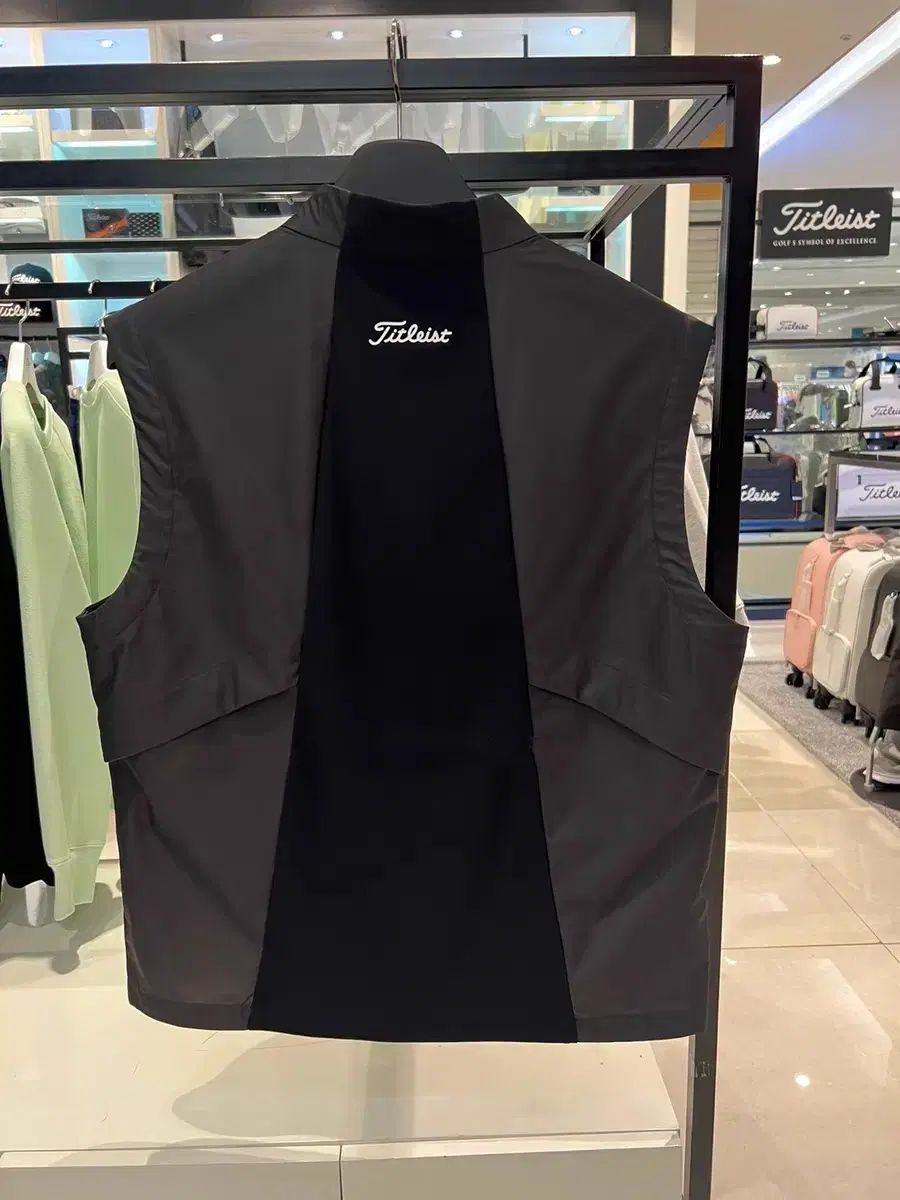 メンズゴルフウェア タイトリスト 軽量ベスト 3 メンズトップス 001