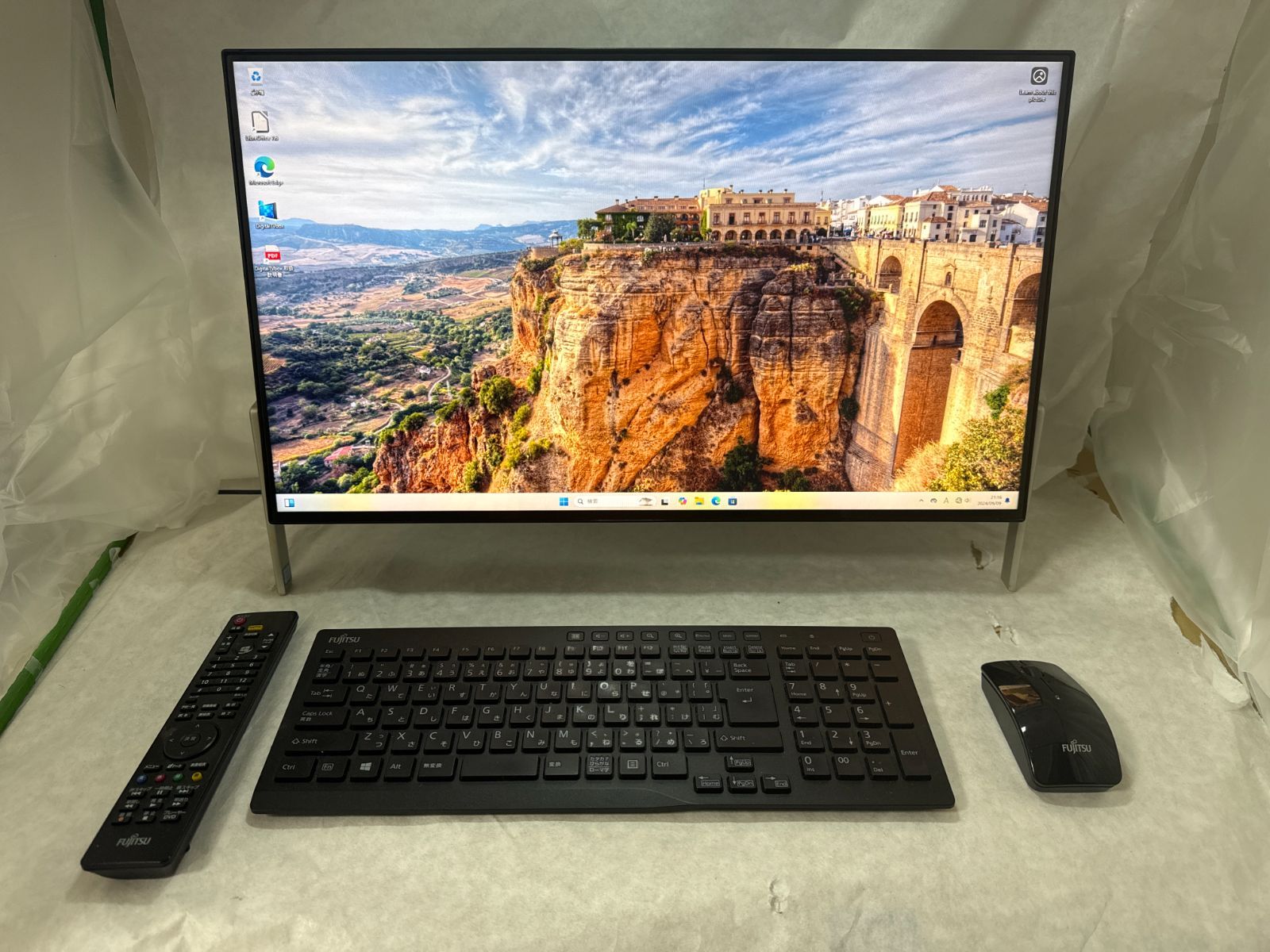ESPRIMO FH77/D3 i7-9750H 16GB 256GB 第9世代 ESPRIMO FH77/D3 i7-9750H 16GB 256GB 第9世代