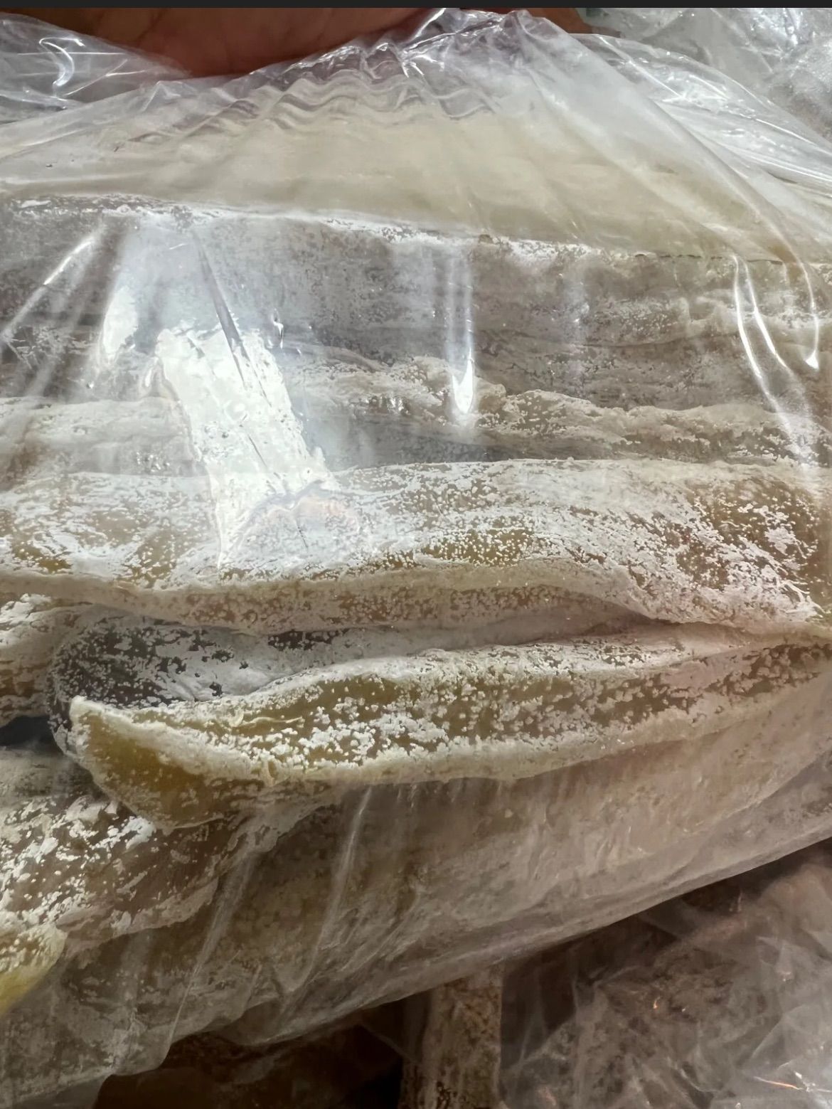 人気NO.2‼️在庫残りわずかです‼️砂糖未使用・無添加・低カロリー食品‼️「フォロワー様3万人突破記念」天日乾燥　贈り物　お土産　ポスト投函　　訳あり　ホクホク系　中国産　素朴な味わい　健康・ダイエット食品　スティック干し芋箱込み1kg
