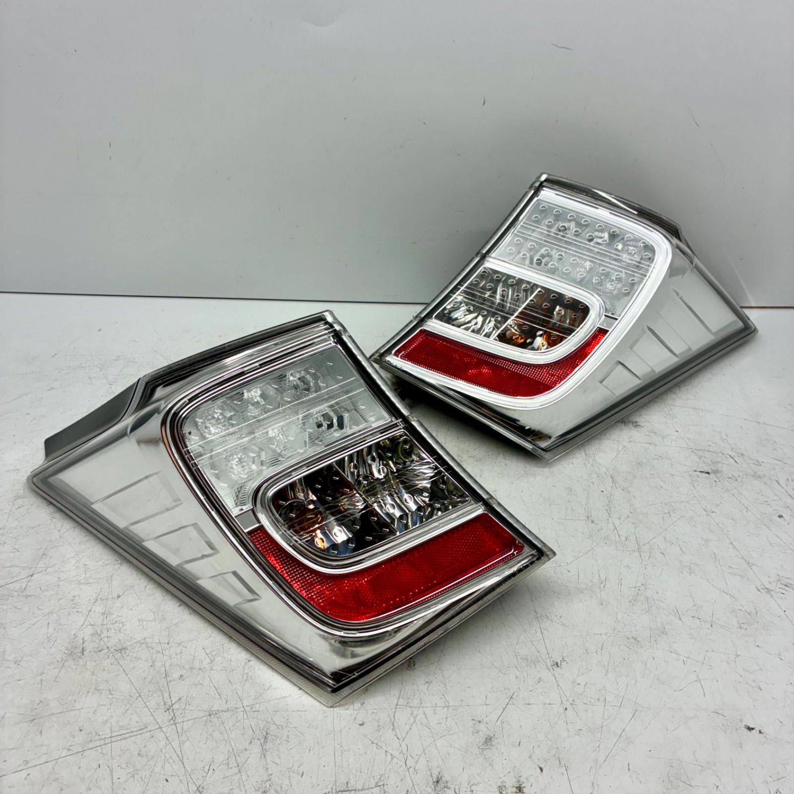 コーティング済 ホンダ GB3 GB4 GP3 GP4 フリード スパイク ハイブリッド テールライト ランプ レンズ 左右セット LR ICHIKOH D102 P71564