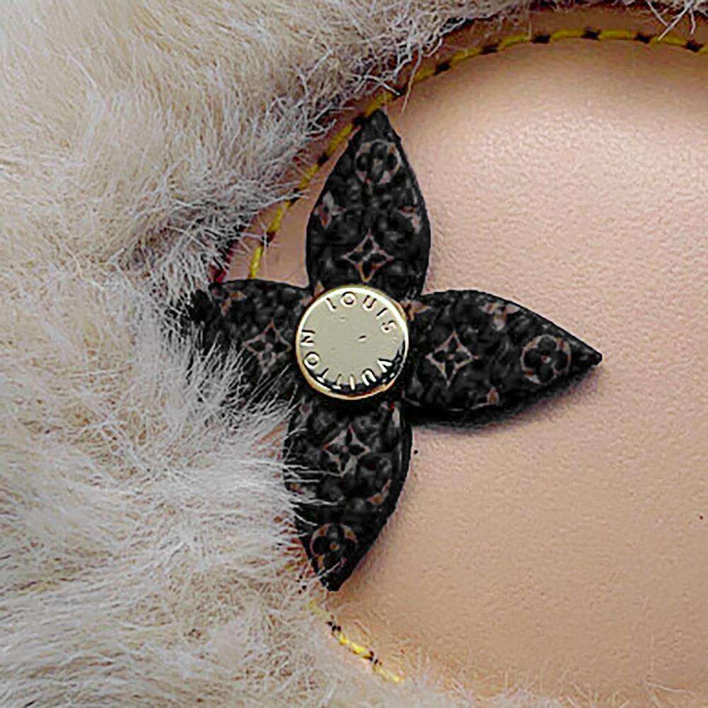 VUITTON チャーム