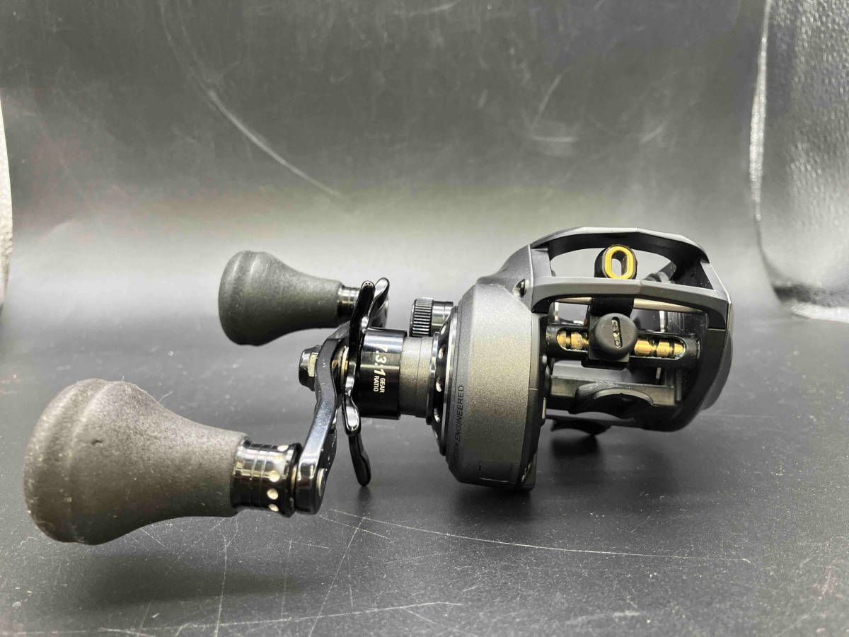 AbuGarcia REVO BEAST 40-HS アブガルシア リール - メルカリ