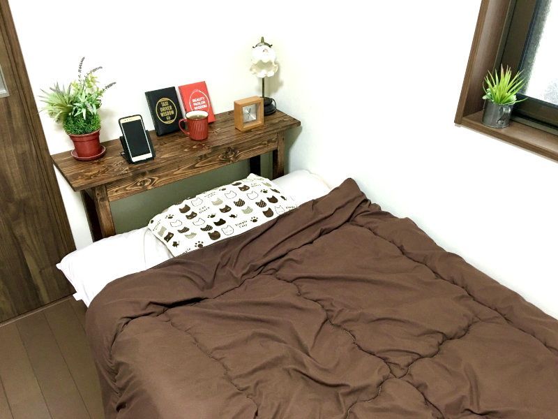 ハンドメイド ナイトテーブル ダークチーク色