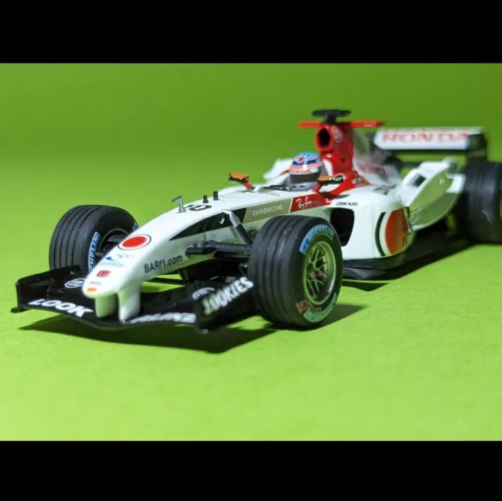 ミニチャンプス 1/43 BAR006 佐藤琢磨コレクション - メルカリ