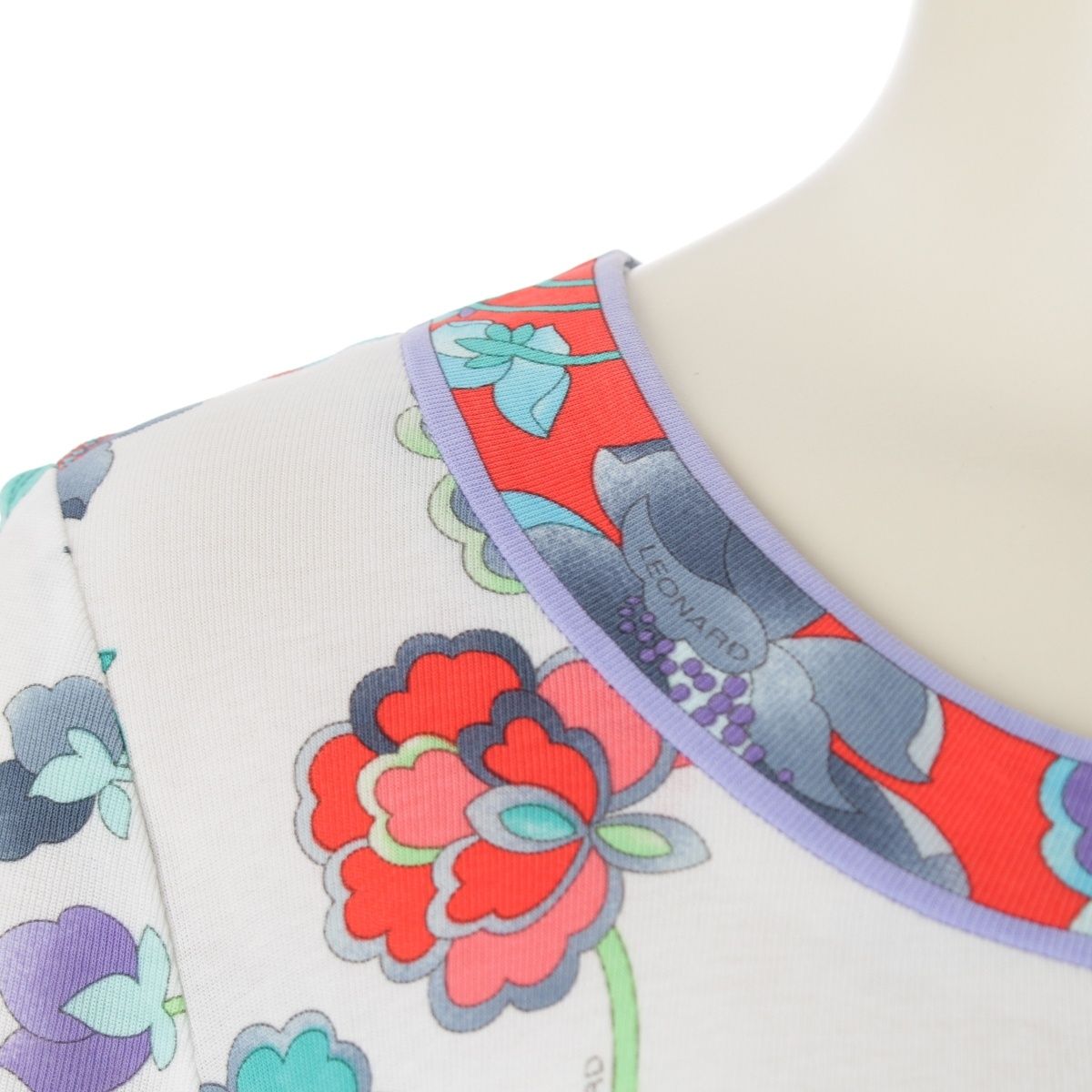 0330810 ホワイト