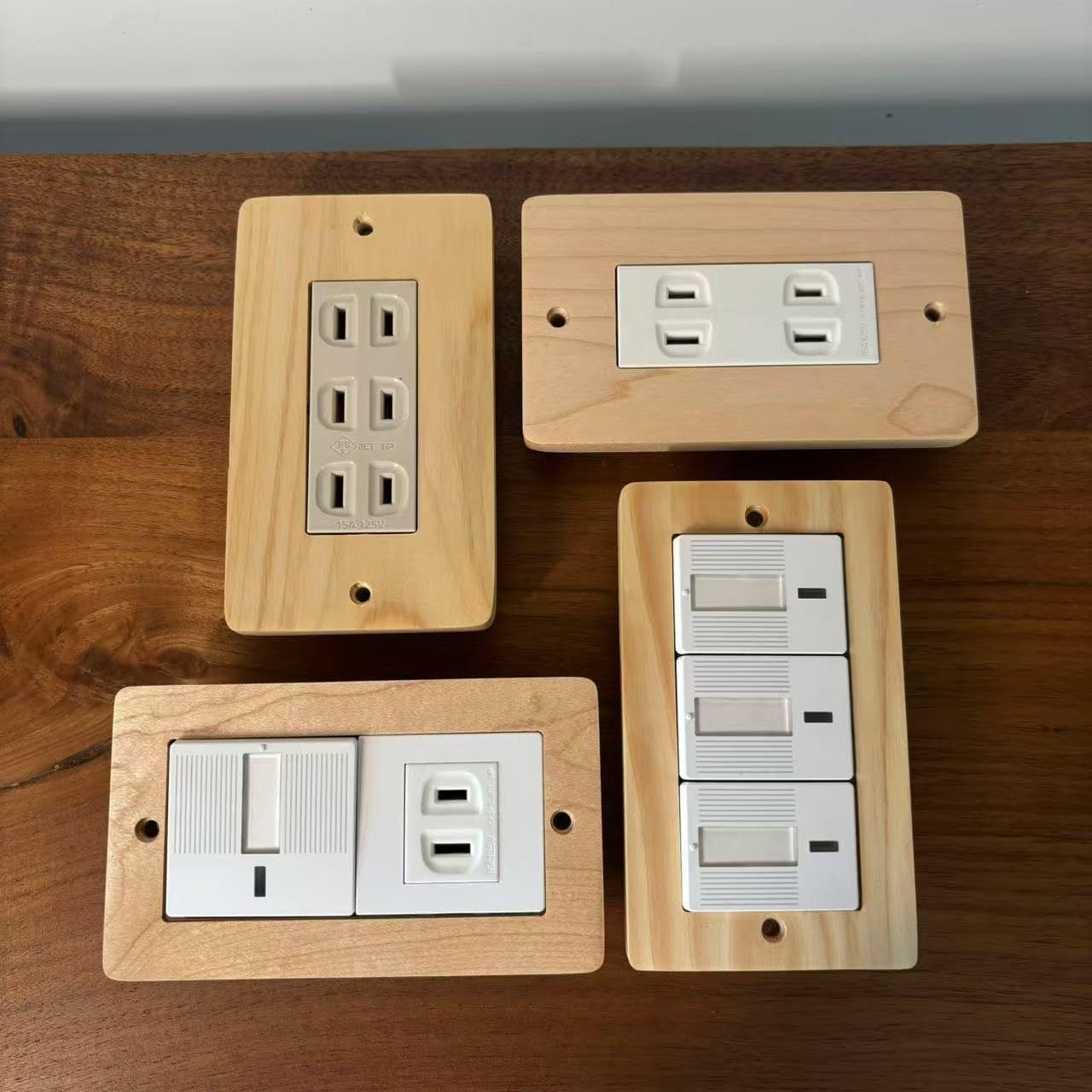 コンセントプレート 天然木