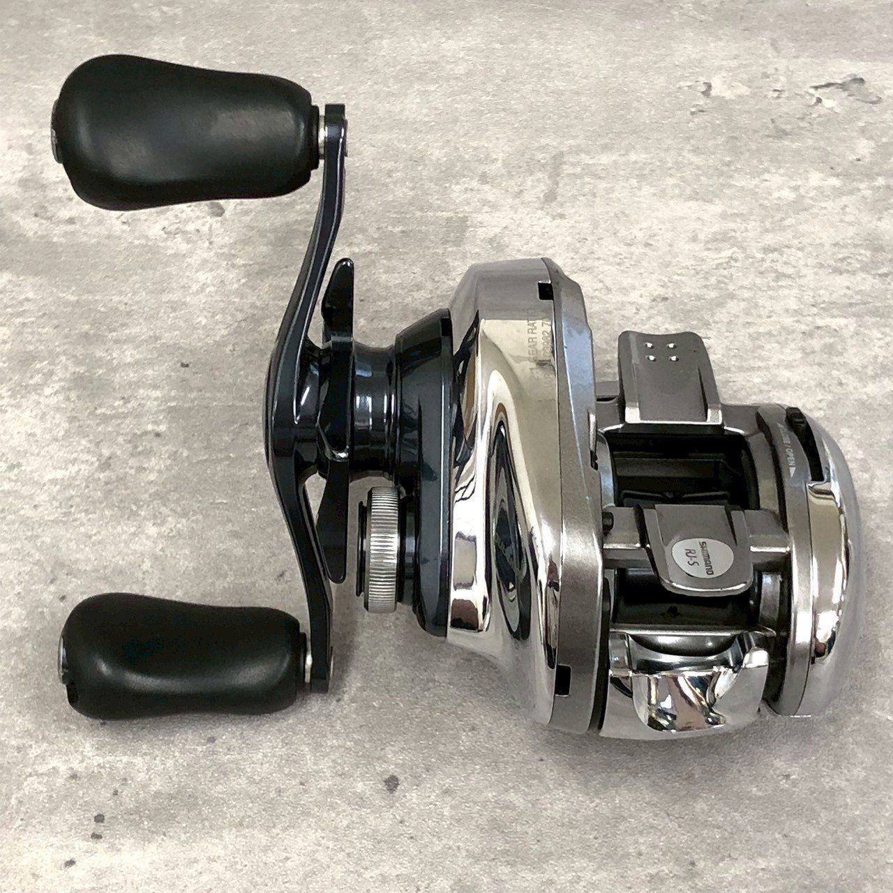 美品 シマノ 19アンタレス RH SHIMANO ANTARES ベイトリール Amazon | シマノ(SHIMANO) ベイトリール 両軸リール バス