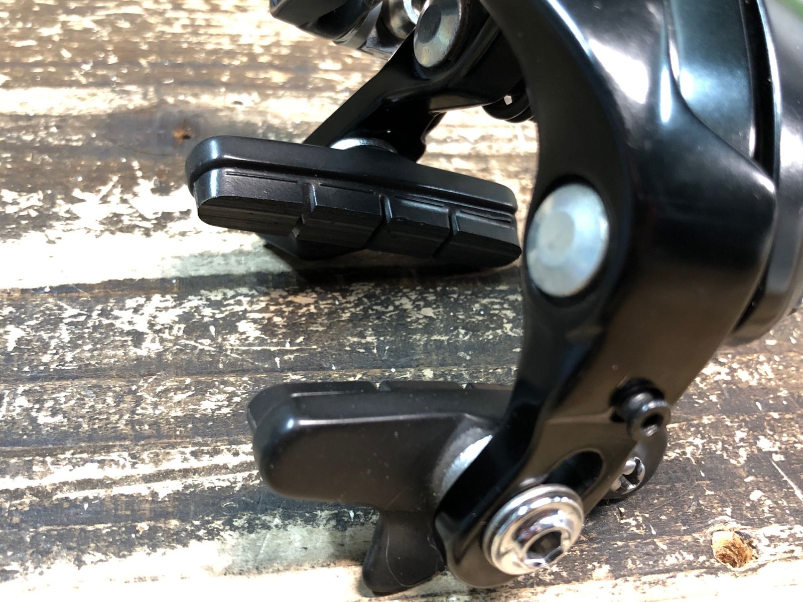 IX267 シマノ SHIMANO 105 BR-R7000 キャリパーブレーキ 黒