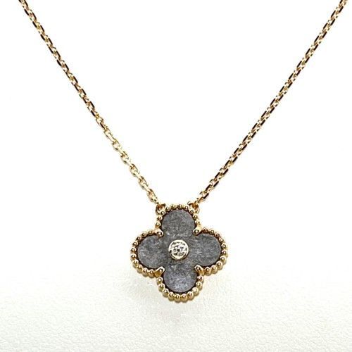 完売品⭐︎TOGA PULLA タッセルピアス ブラック 完売品✳︎TOGA PULLA