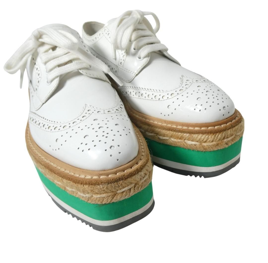 【超美品】PRADA プラットフォームシューズ 厚底 ウィングチップ 38.5 新品同様 PRADA プラダ サイズ34.5 約21.5㎝ レザー ウイングチップ