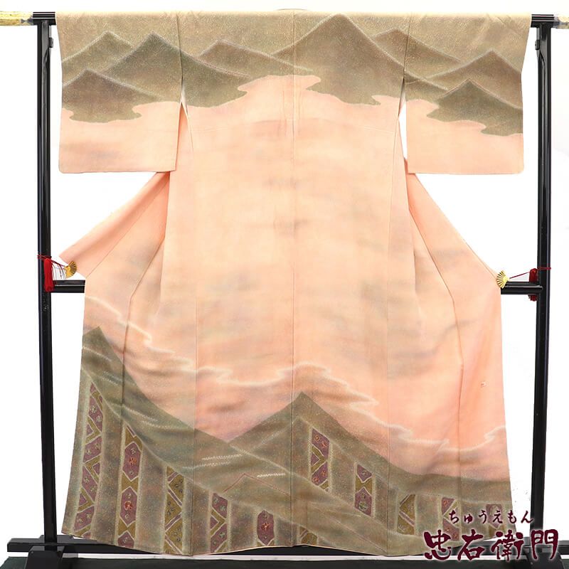 訪問着 袷 レディース 正絹 ピンク 落款 遠山 モダン フクレ織 身丈161cm 裄丈68cm 入学式 卒業式 七五三 M～Lサイズ相当 リサイクル着物 リユース着物 着物 送料無料 即日発送