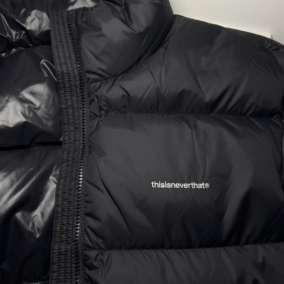 韓国の人気 Thisisneverthat ダウンジャケット カジュアル ロゴ 男女  