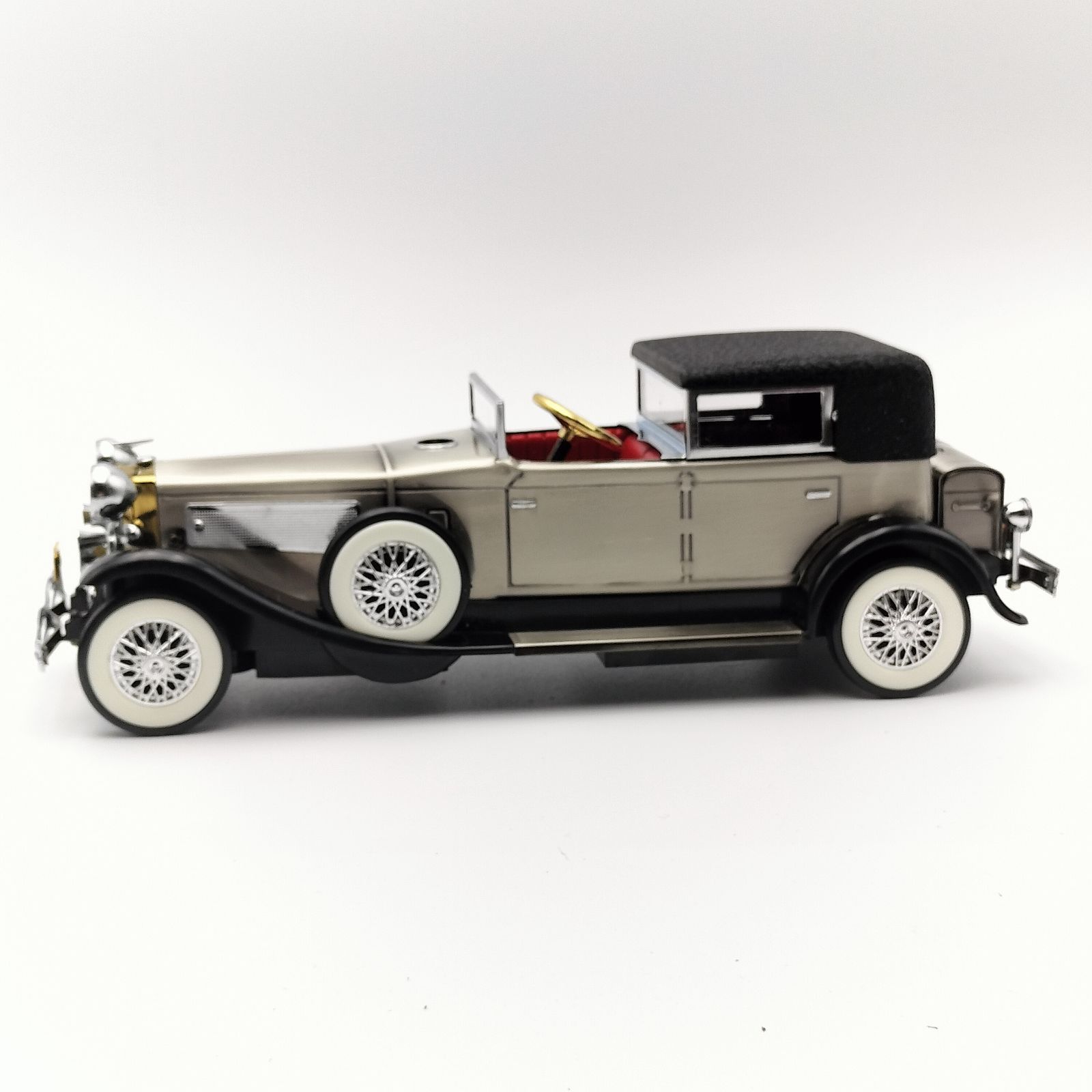 1950年代 クラシックカー ミニカー 1台売り 1/36 1950 シボレー サバーバン ミニカー 車 アメ車 A