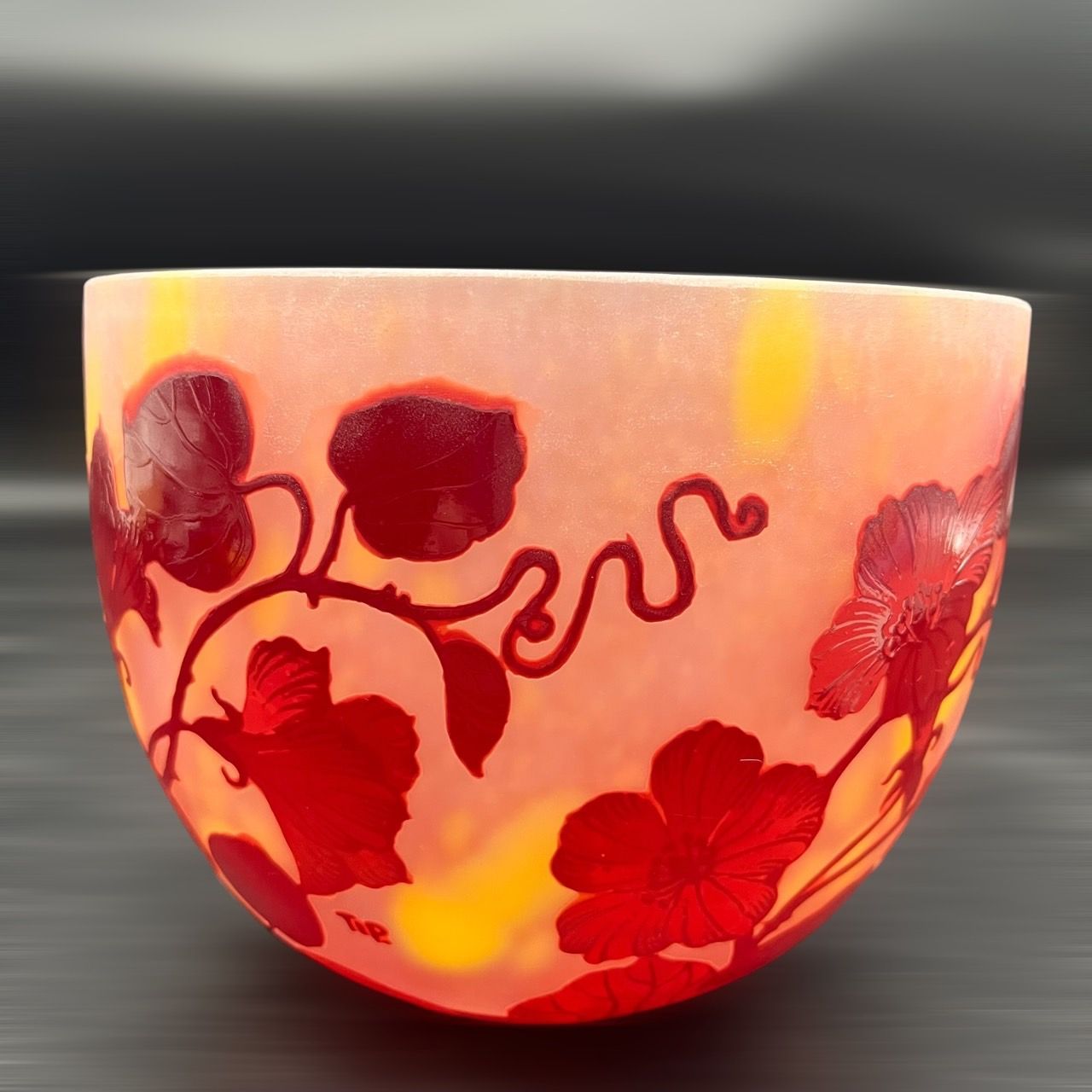 【証明書】エミールガレ　ボンボニエール　カメオ彫り　被せガラス　高さ17cm 証明書】エミールガレ ボンボニエール カメオ彫り 被せガラス 高さ17cm