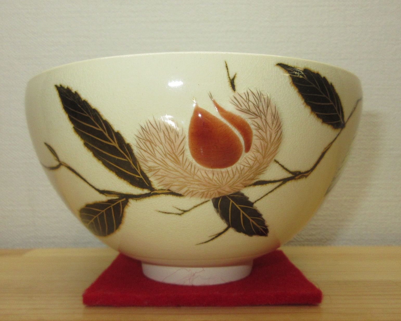逢絢亭・新品】茶道具 茶碗 京焼 仁清写 扇面に花菖蒲の図 廣田嵩花