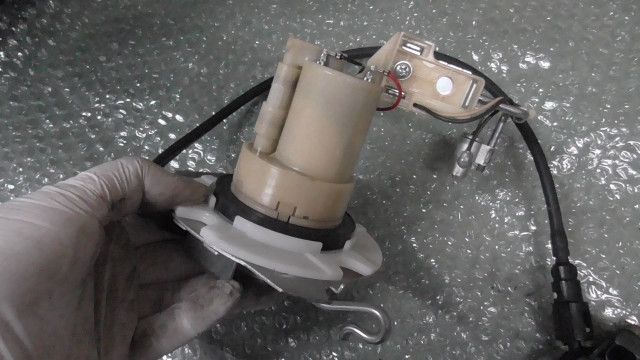 カブFI AA01 の フューエルポンプ 燃料ポンプ 1761271459 BRIGHTFACE_UK