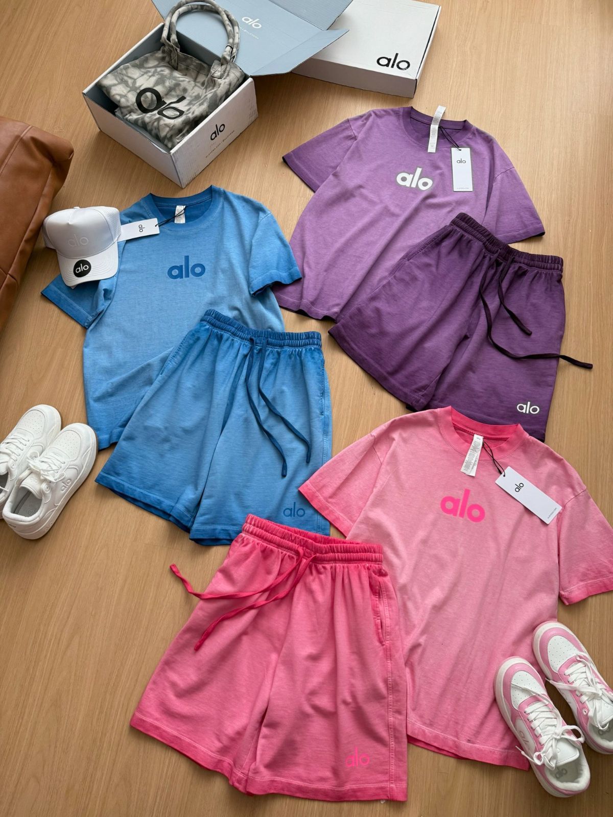 半袖Tシャツ＋ドローストリングショートパンツ シンプルデザイン