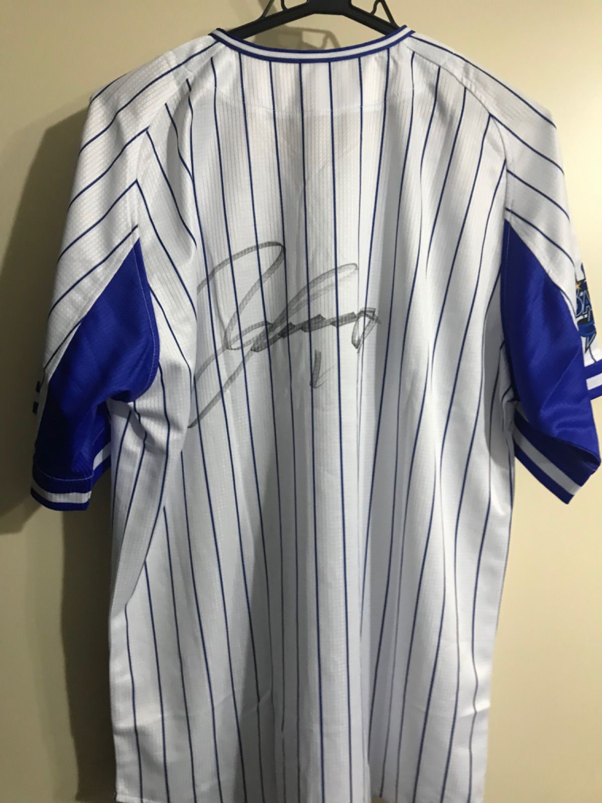 ユ*ン様 横浜DeNAベイスターズ 山﨑康晃　直筆サイン入りユニフォーム 横浜DeNAベイスターズ 山﨑康晃選手 サイン入りユニフォーム
