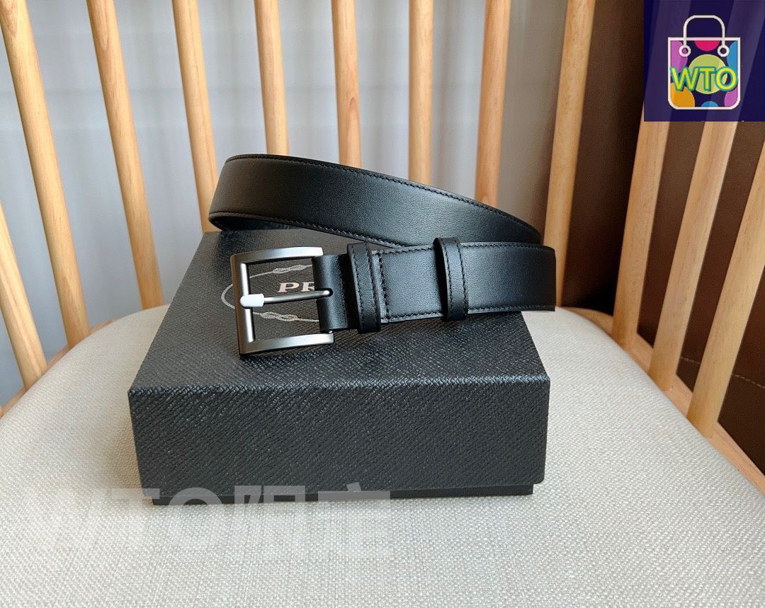 ミネルヴァ 美品！PRADA ガチャベルト　ブラック ユニセックス ミネルヴァ様専用 美品！PRADA ガチャベルト ブラック ユニセックス