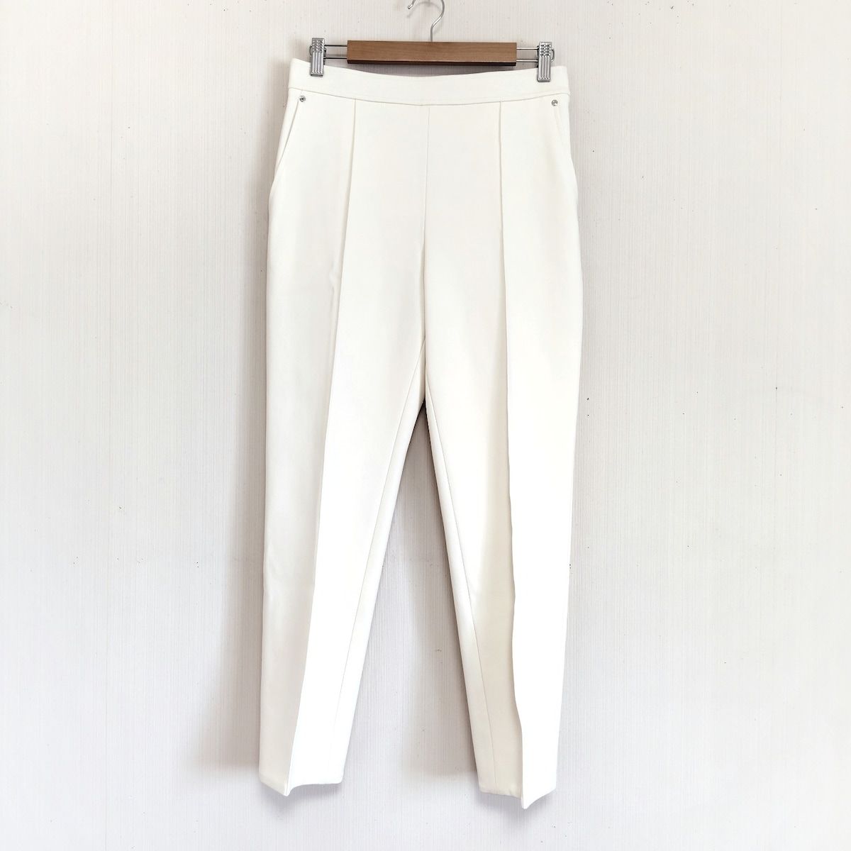 HERMES(エルメス) パンツ サイズ38 M レディース美品 - アイボリー  