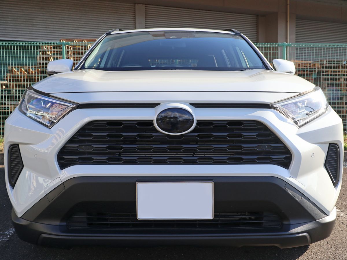 Tint+再利用Okエンブレム スモークフィルム RAV4 50系(スモーク20％)RAV4 MXAA52/MXAA54/AXAH52/AXAH54