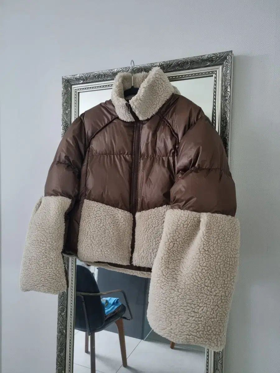 ダウン ブルゾン