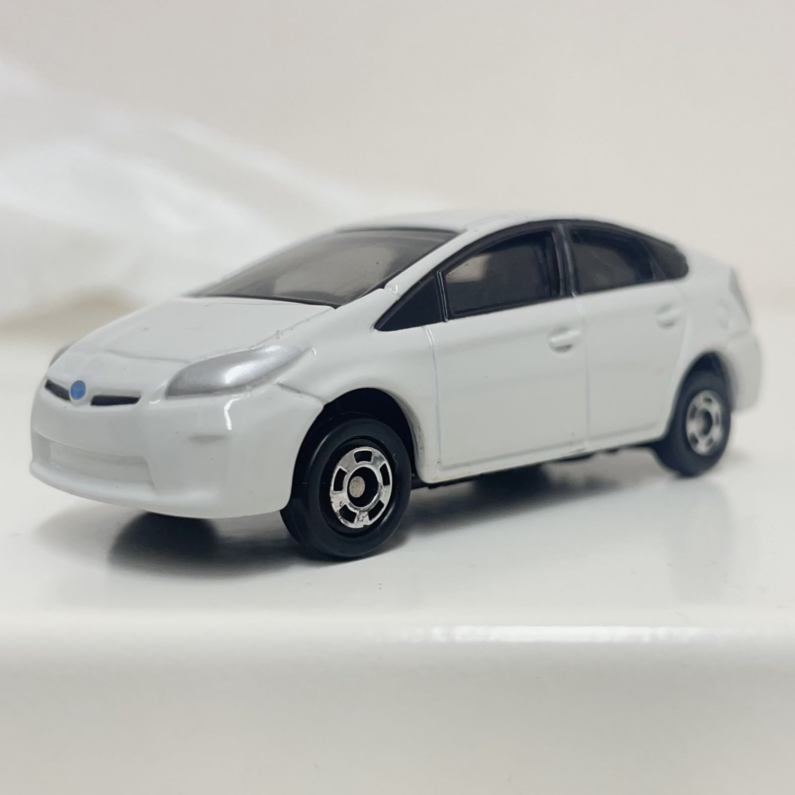 新品未使用】トミカ ミニカー No.89 TOYOTA PRIUS トヨタ