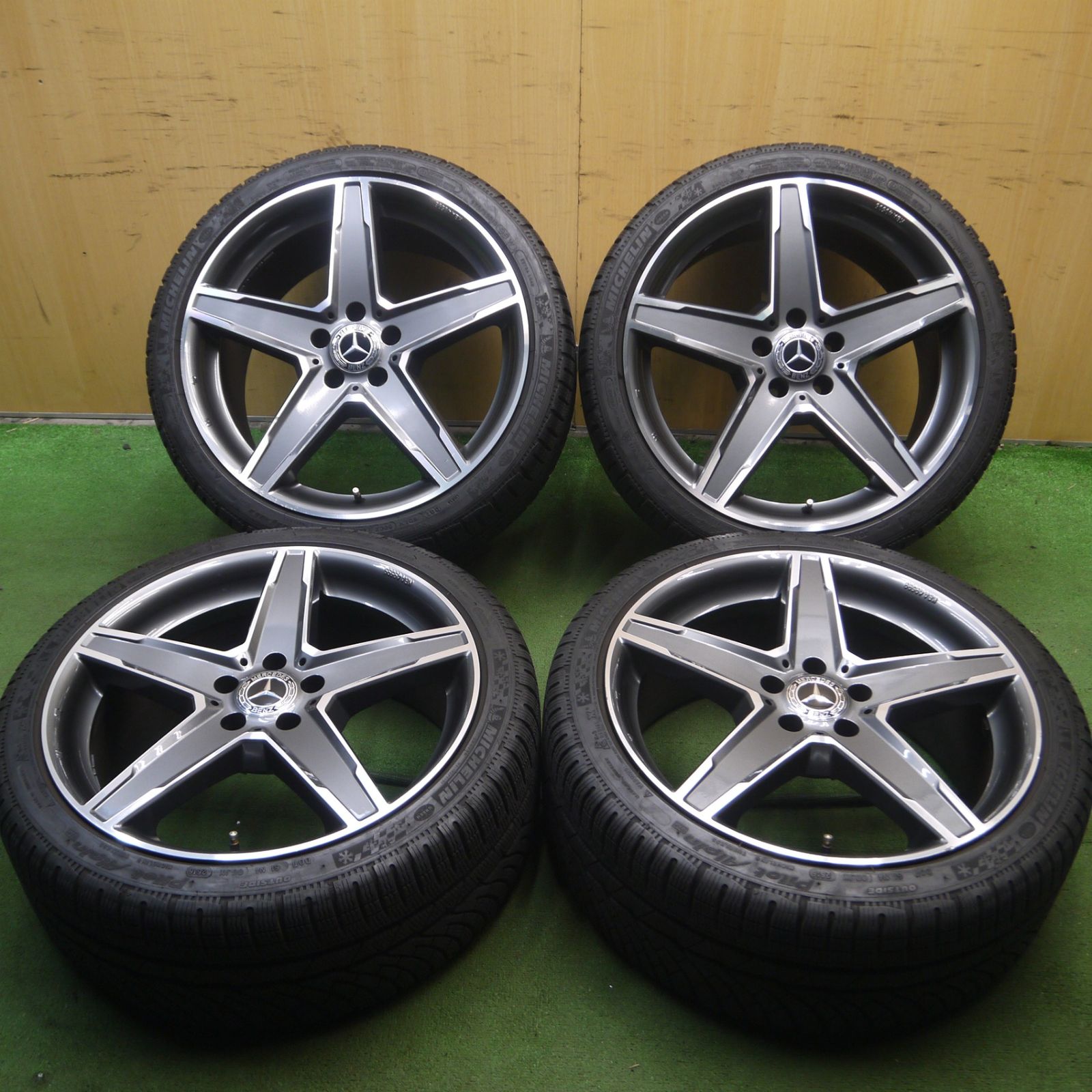 送料無料* バリ溝！キレイ！8.5分☆ベンツ等 MAK STERNA 255/35R19 285 