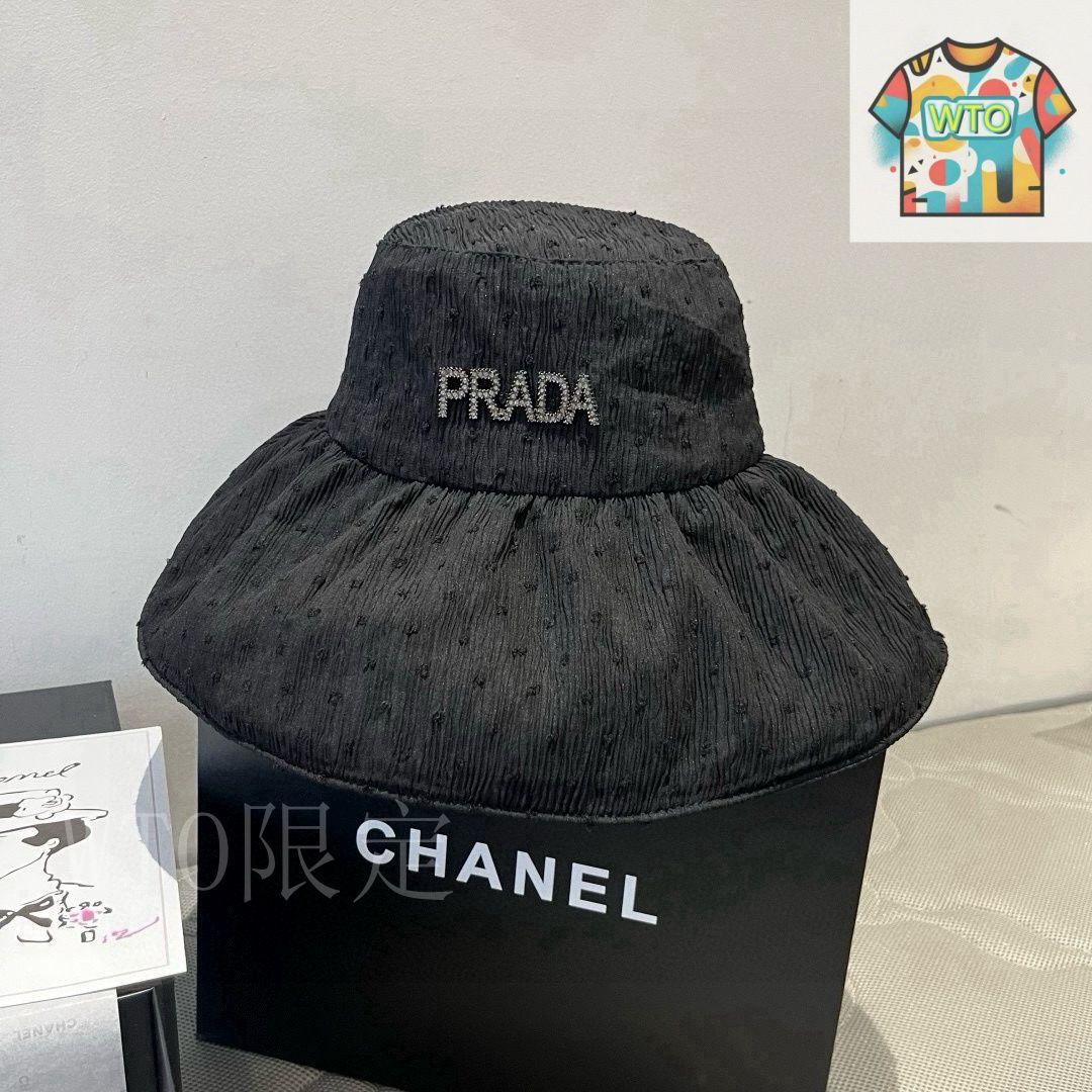 Prada ハット Prada ケーブルニット バケットハット | グレー | FARFETCH JP
