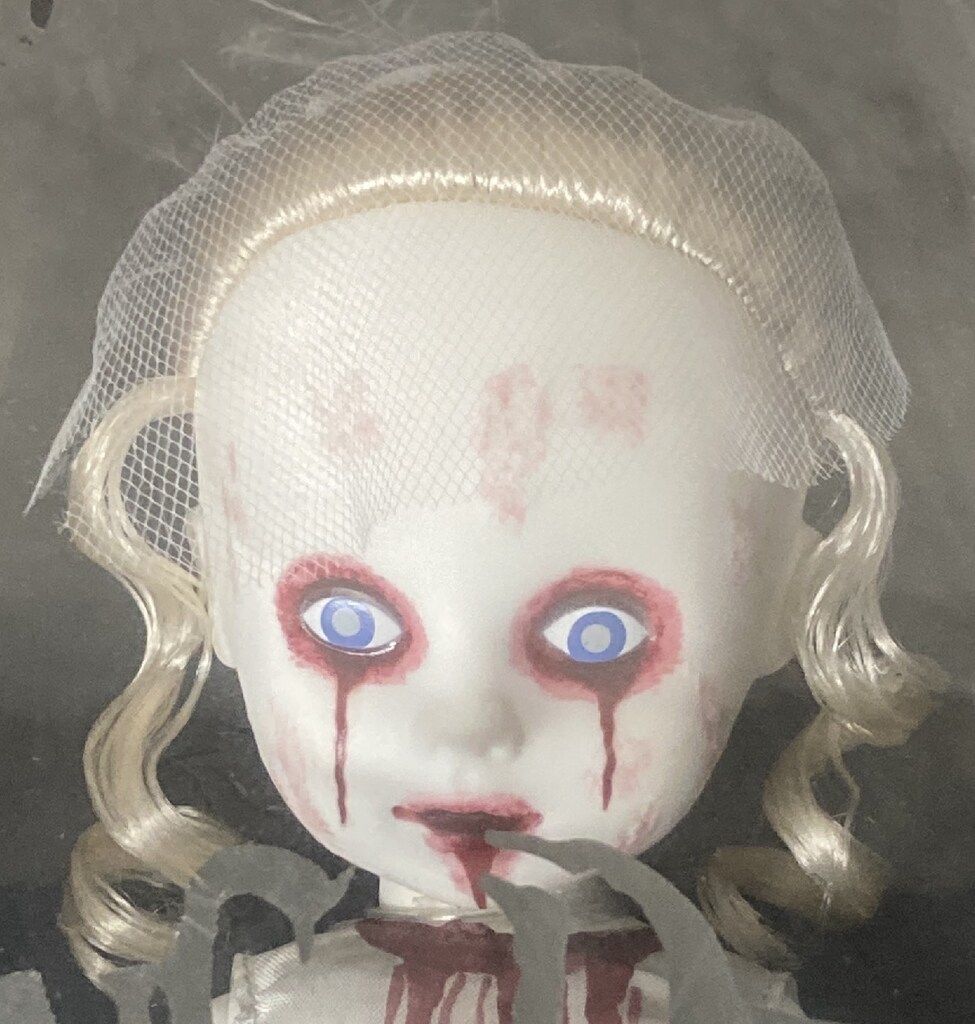 リビングデッドドールズ series29 The silent one Living Dead Dolls Series 29 - The Silent One for sale online