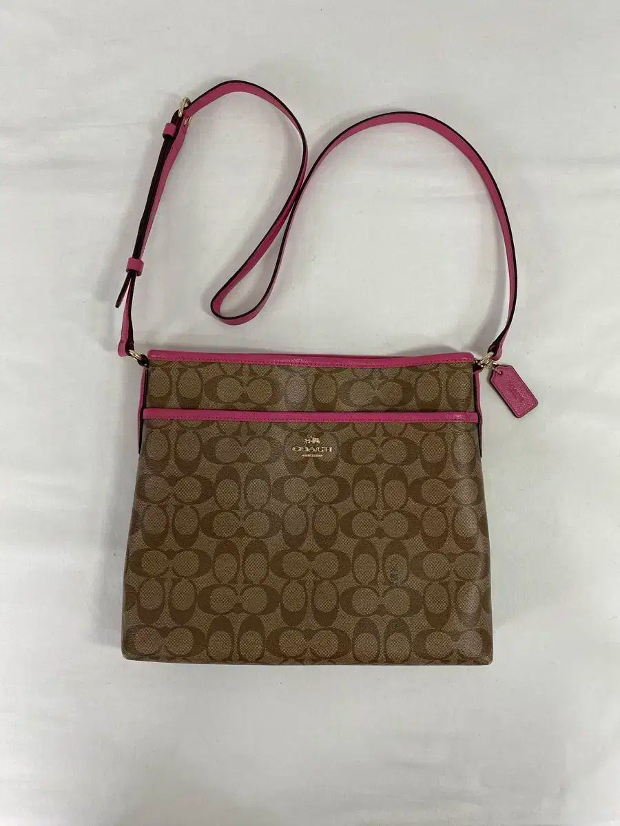 COACH シグネチャー クロスボディーバッグ ショルダーバッグ クロスバック