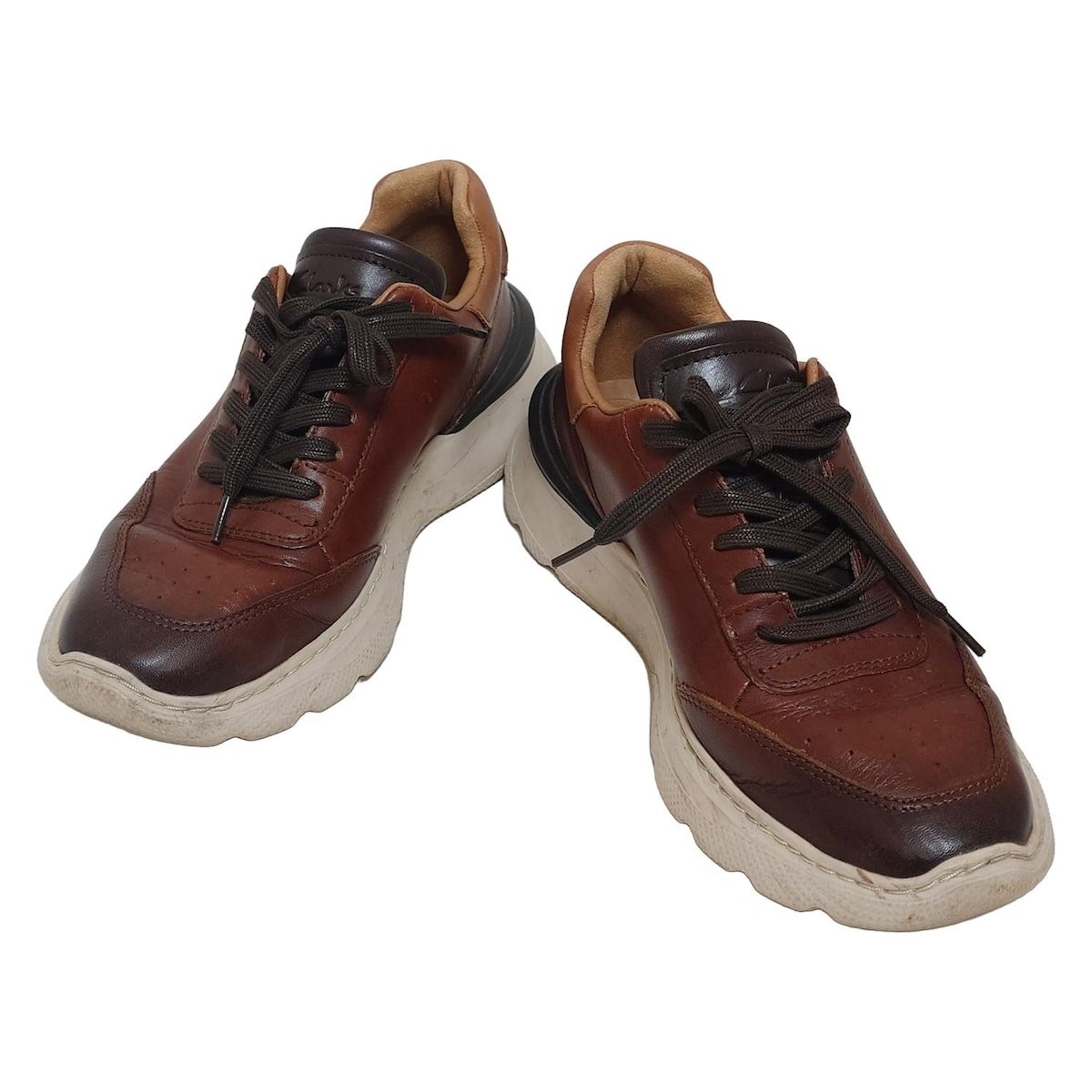 Clarks(クラークス) スニーカー 39 1/2 メンズ - ブラウン