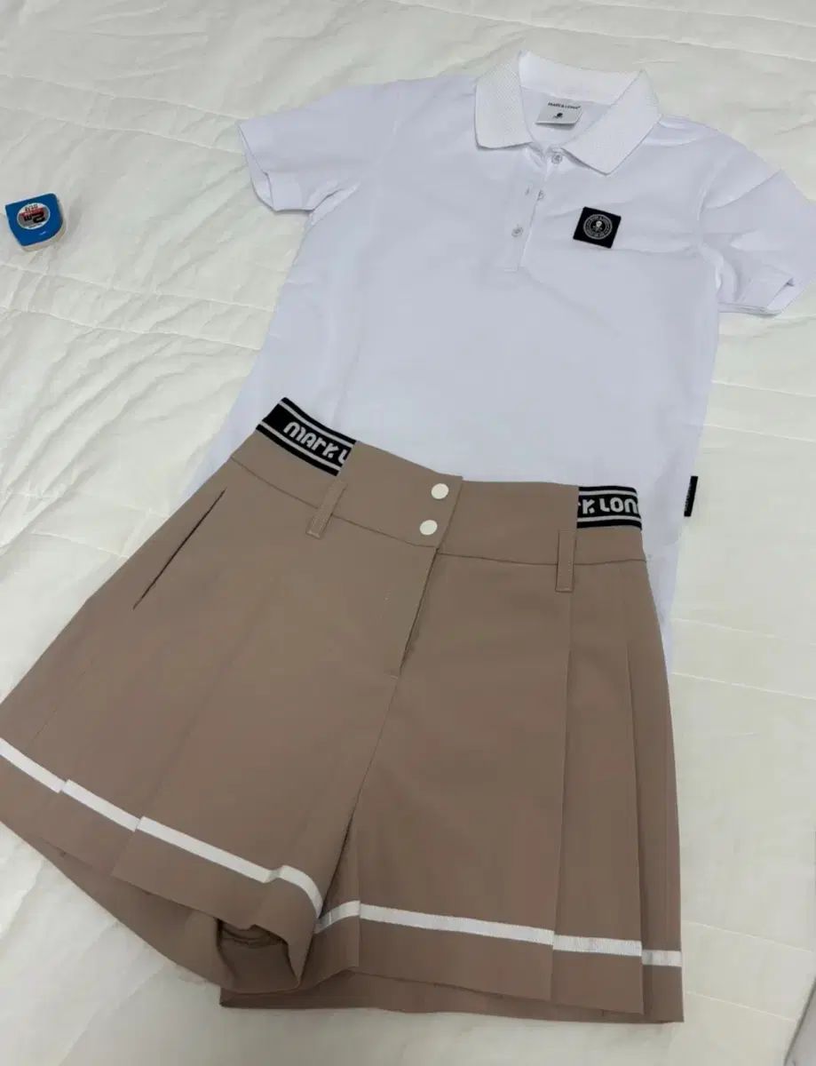 【マークアンドロナ】美品 スカート プリーツ ベージュ Mサイズ レディース マークアンドロナ】美品 スカート プリーツ ベージュ Mサイズ