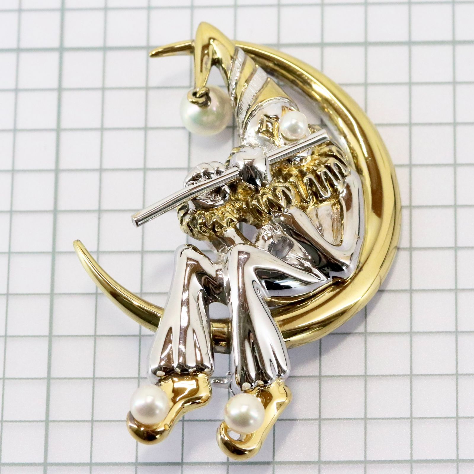 MIKIMOTO ミキモト ブローチ シルバー パール ピエロ 三日月 笛 MIKIMOTO 美品 ミキモト レディース ブローチ ☆ 笛を吹くピエロ