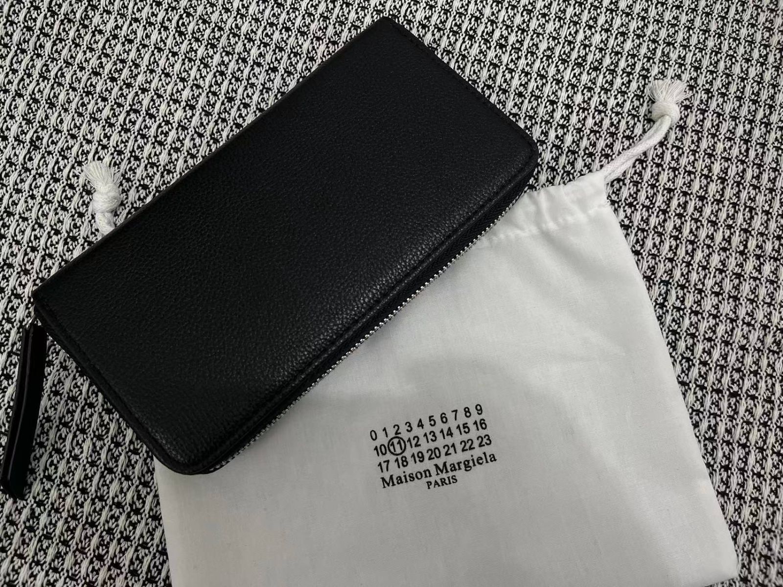 メゾンマルジェラ  Maison Margiela ジッパー財布  ブラック