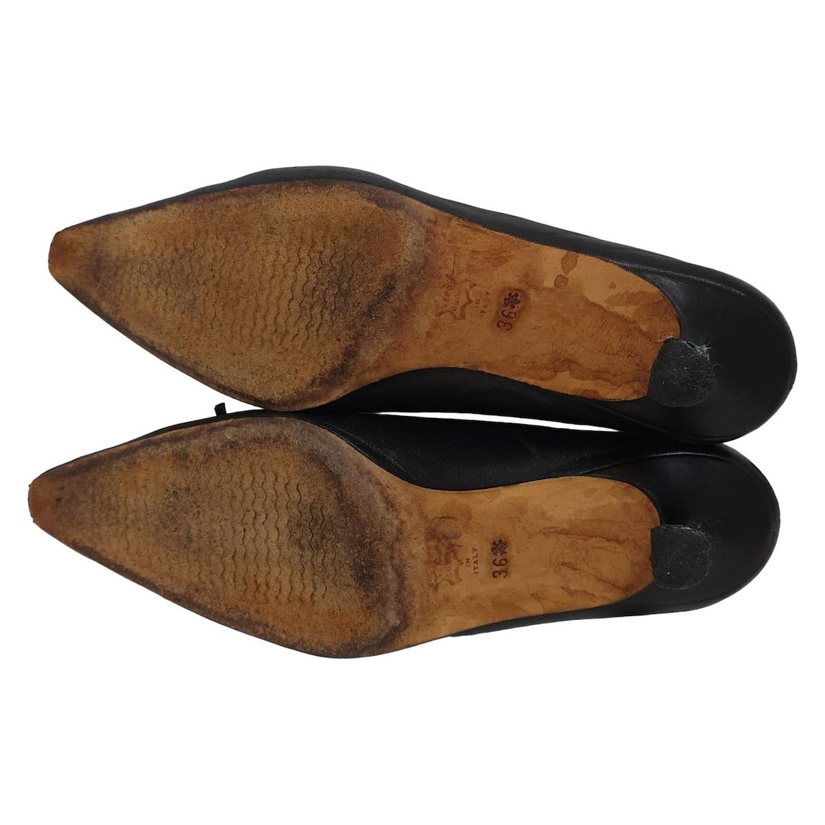 Manolo 黒レザーパンプス サイズ36 美品 MANOLO BLAHNIK(マノロブラニク) パンプス 36 1/2 レディース