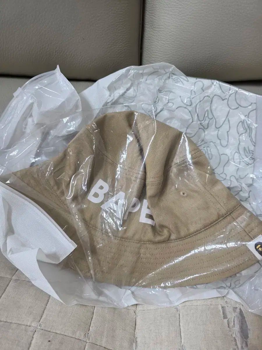 BATHING APE