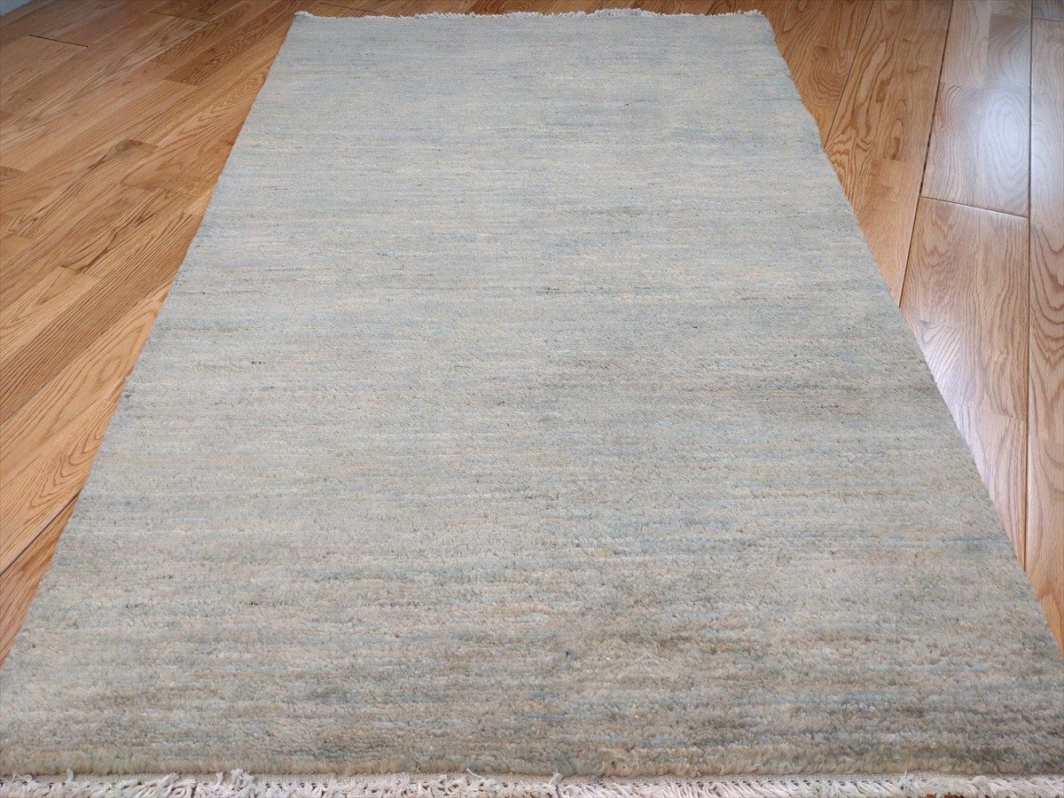 四季を楽しむオールシーズンラグ