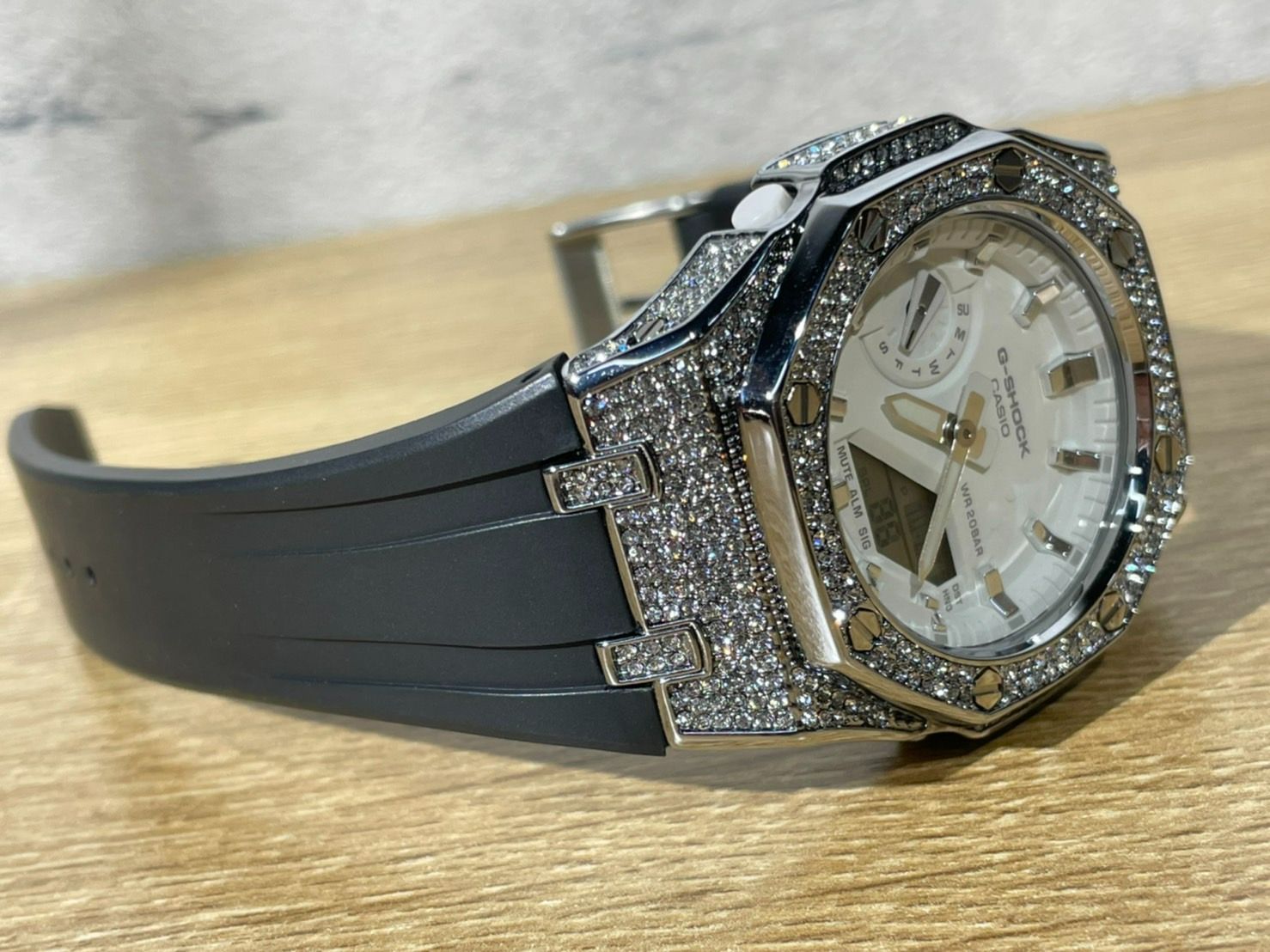 カシオ Gショック ジルコニアシルバー ブラックベルト gma-s2100-7a カシオ Gショック ジルコニアシルバー ブラックベルト gma-s2100