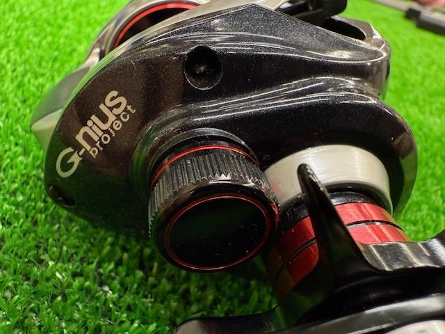  ジーニアスプロジェクト ゴライアス 8 1 RH 替スプール付 ベイトリール(ルアー用) リール