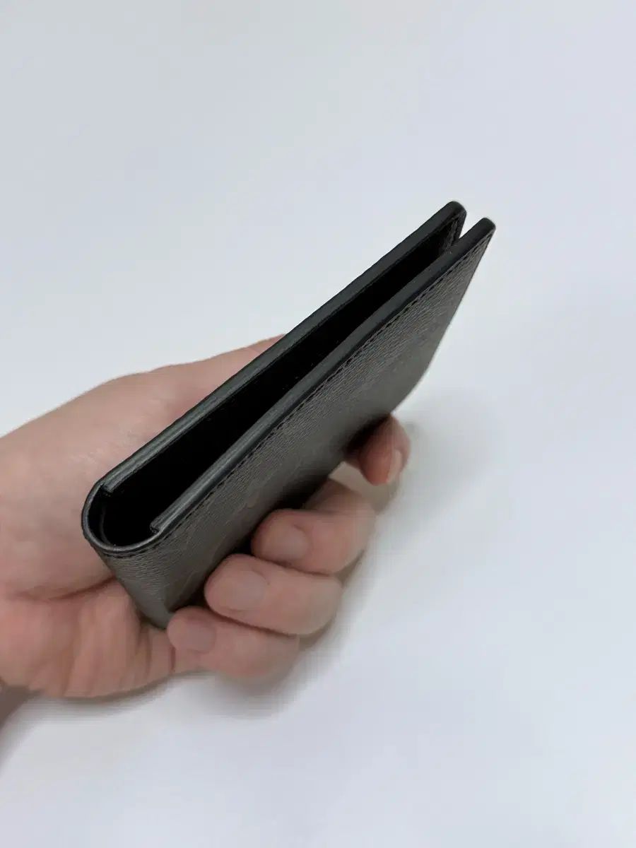 ヴィトン エクリプス