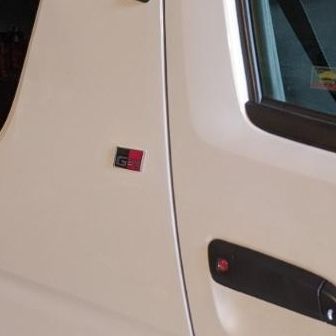 トヨタ TOYOTA 純正 ヤリス RH LH 助手席 運転席 セット サイド パネル エンブレム フェンダーエンブレム パーツ エンジン タイヤ バンパー 検索 マフラー