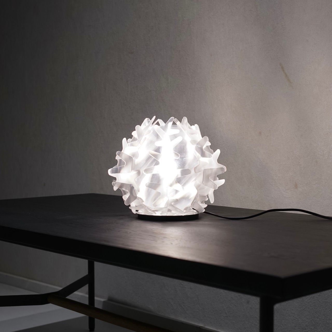 プリズマ テーブルランプ