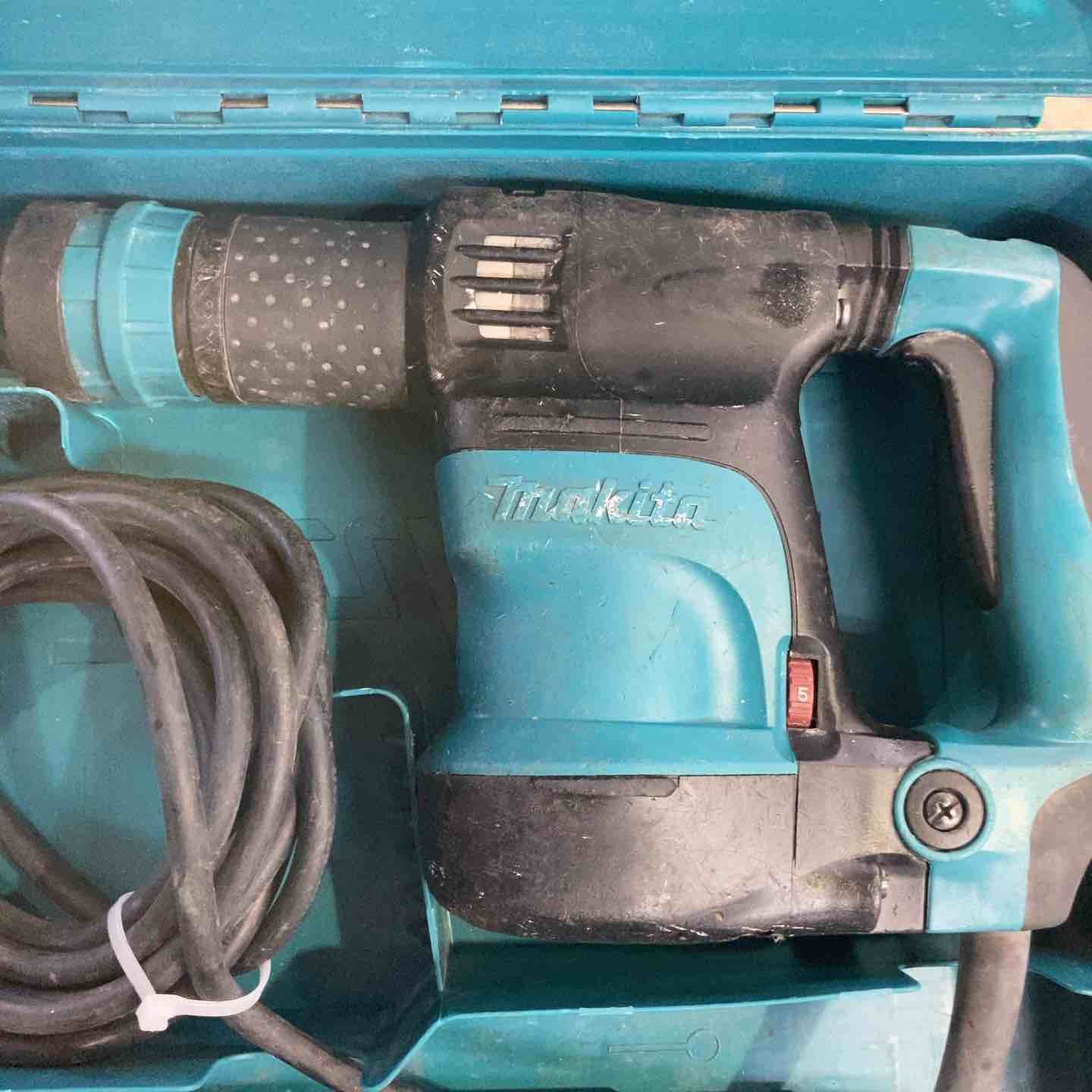 マキタ makita 電動ケレン スタンダードタイプ HK1820 町田店