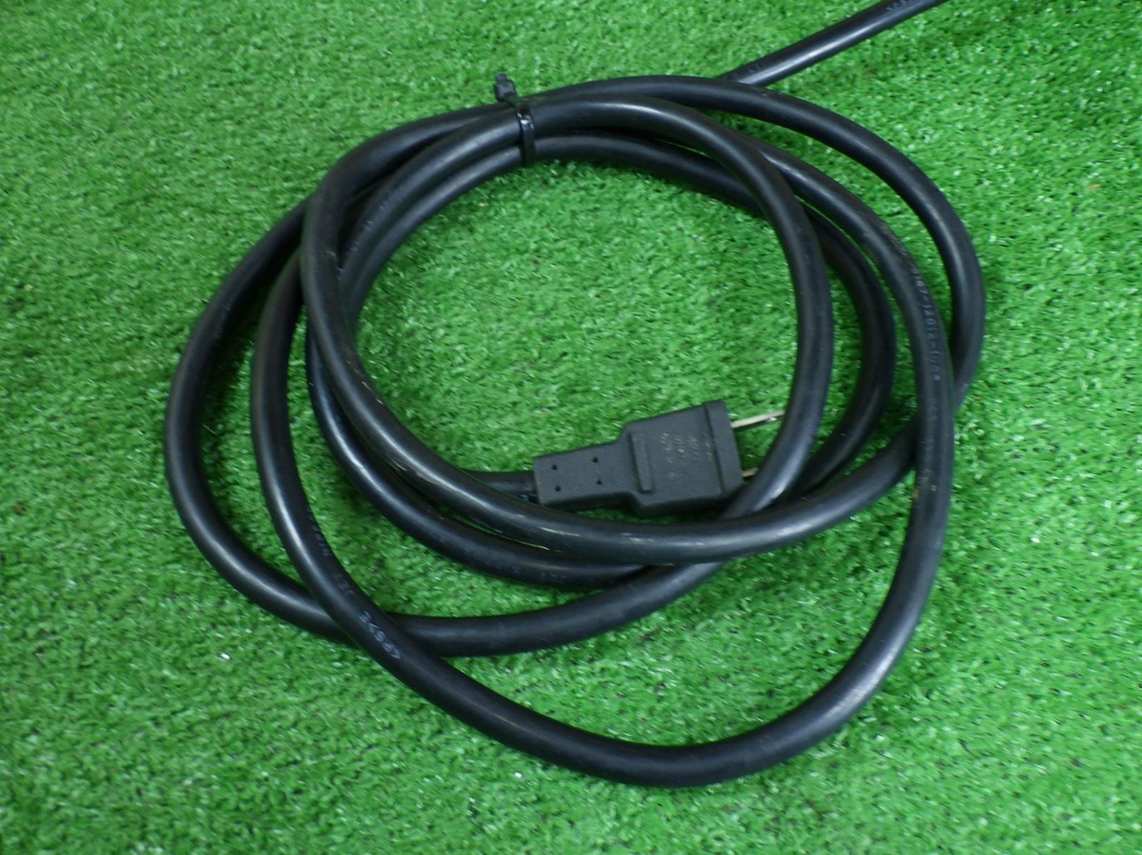 UT2204 使用感あり