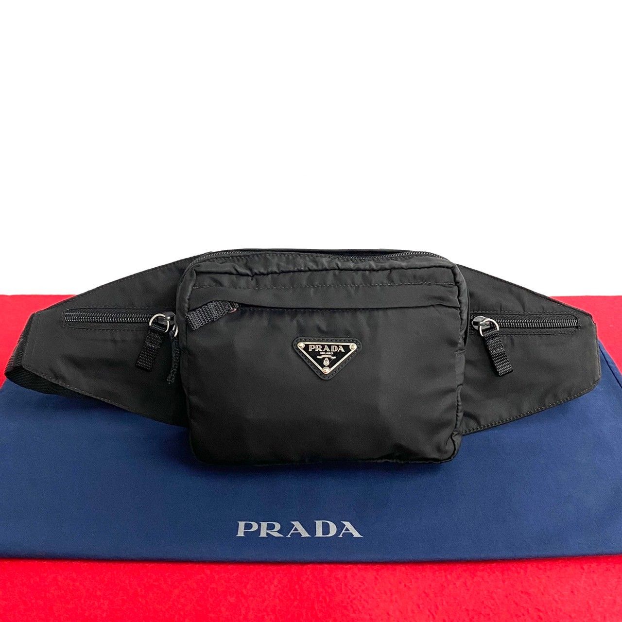 極 美品 希少品 PRADA プラダ 三角ロゴ 金具 ナイロン ボディバッグ