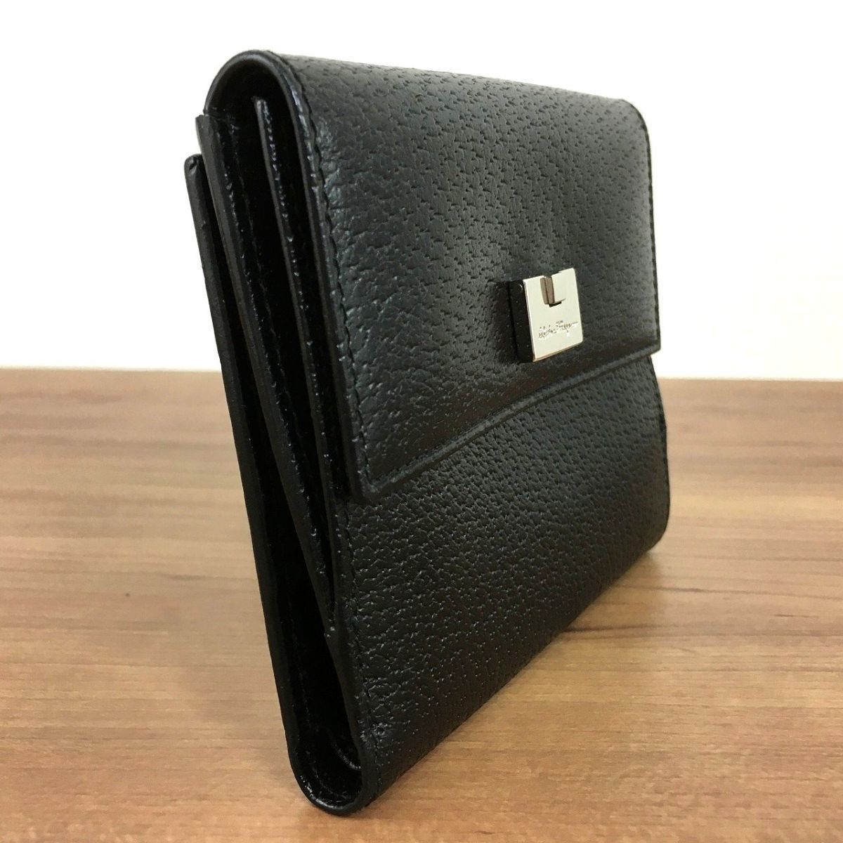 98ブランド名極美品 Salvatore Ferragamo Wホック財布 ブラック 98