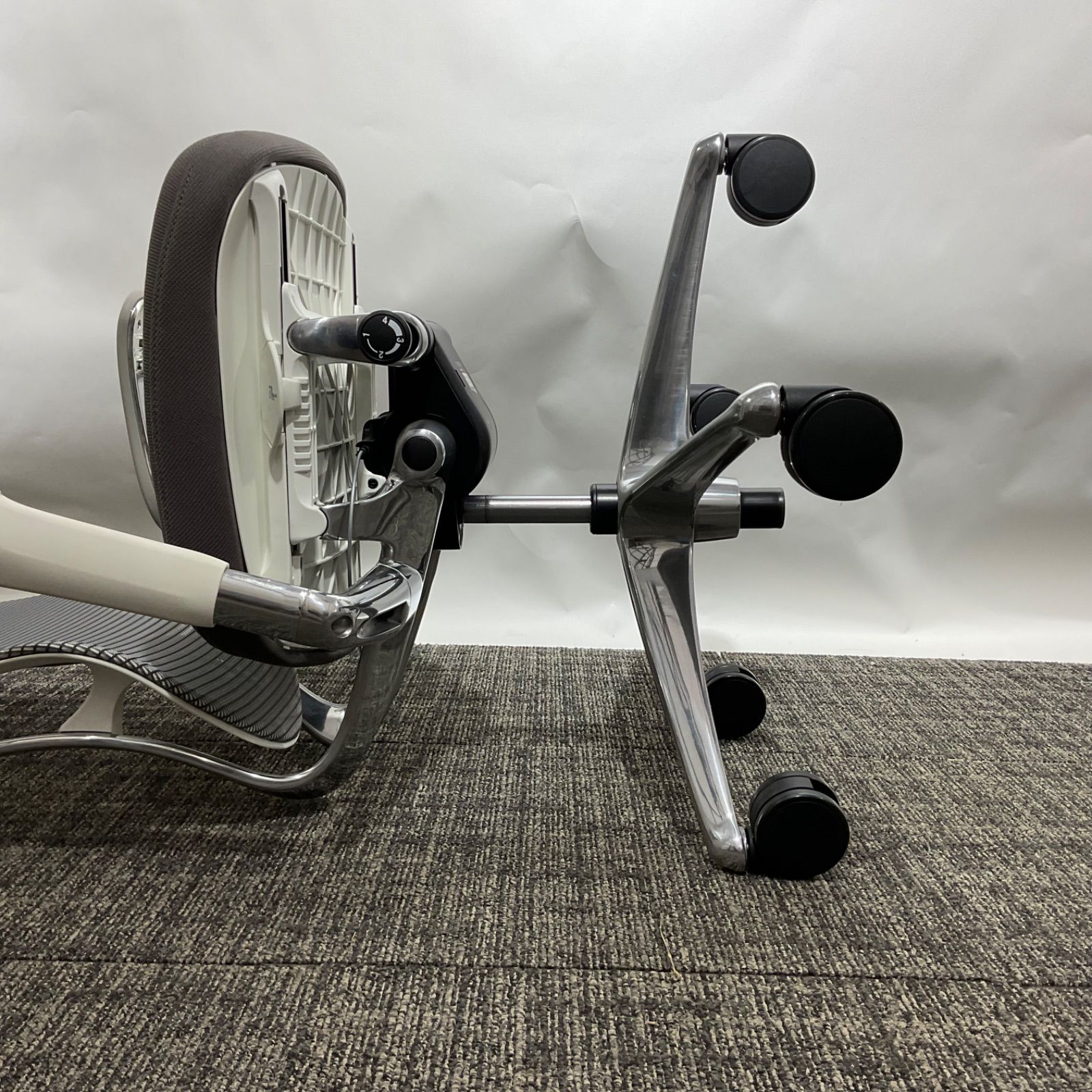 OKAMURA オカムラ Contessa seconda コンテッサ セコンダ 2020年製造 動作良好 清掃済み MARWIL-DEMENAGEMENTS_CH