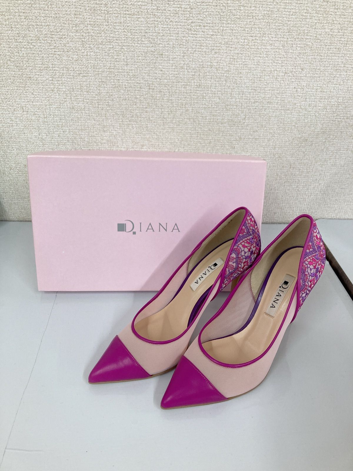 未使用　DIANA ダイアナ　パンプス　ヒール　ピンク　23cm ダイアナ DIANA デザインパンプス （ピンク生地