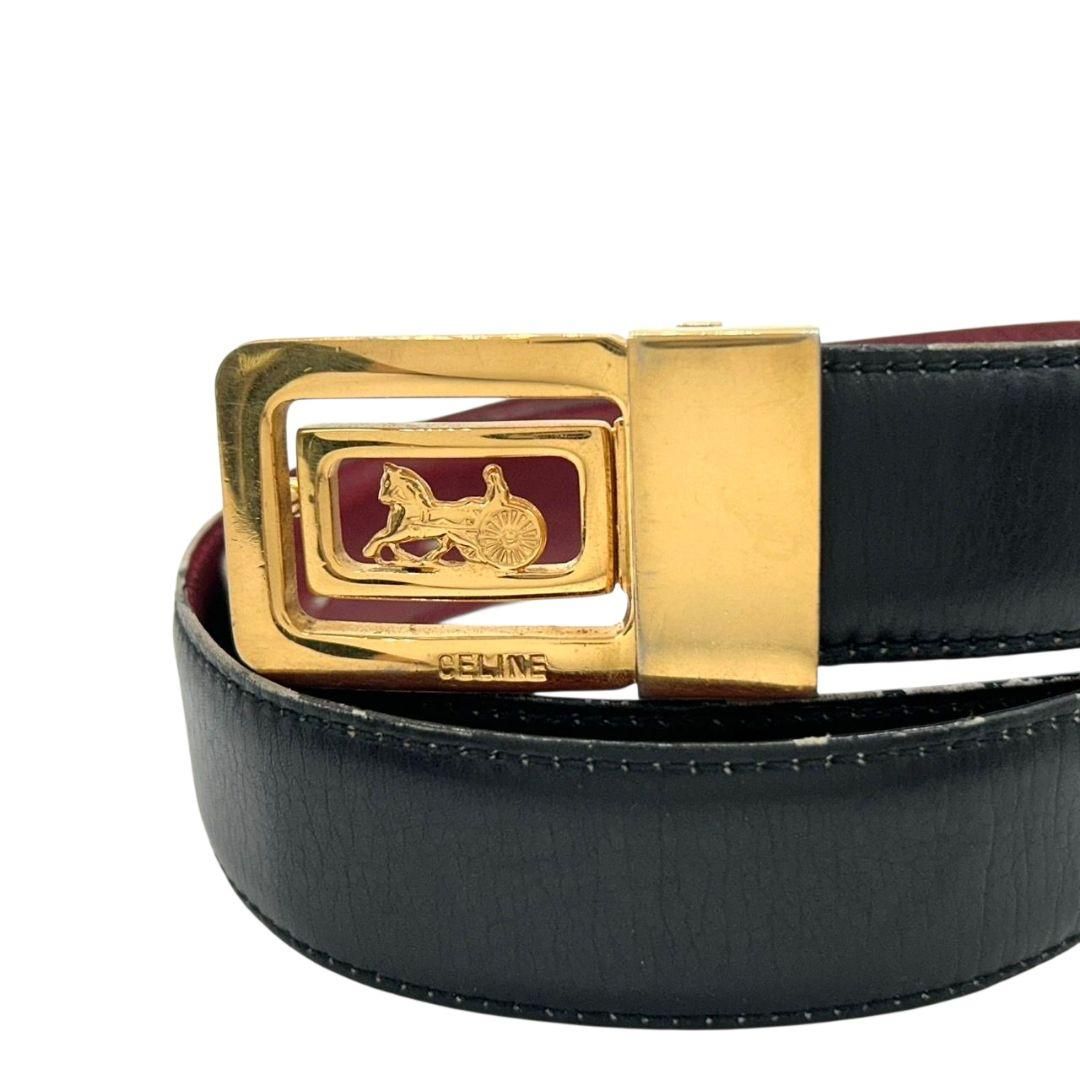 セリーヌ ベルト 黒 ブラック 赤 レッド サルキー 馬車金具 PX-2 レザー 本革 ゴールド金具 ロゴ ブランド CELINE